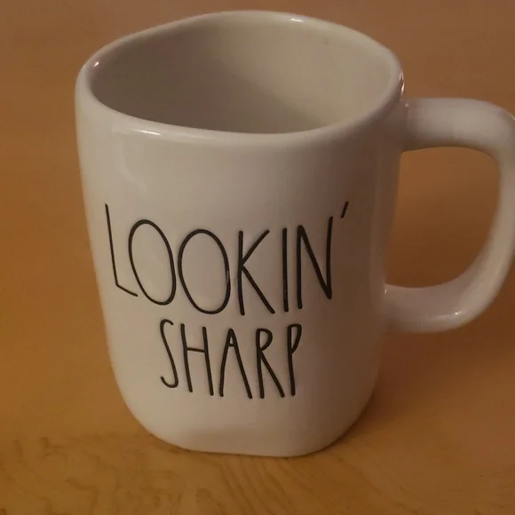 Rae Dunn “Lookin Sharp” coffee mug, in excellent used condition - Picture 4 of 4